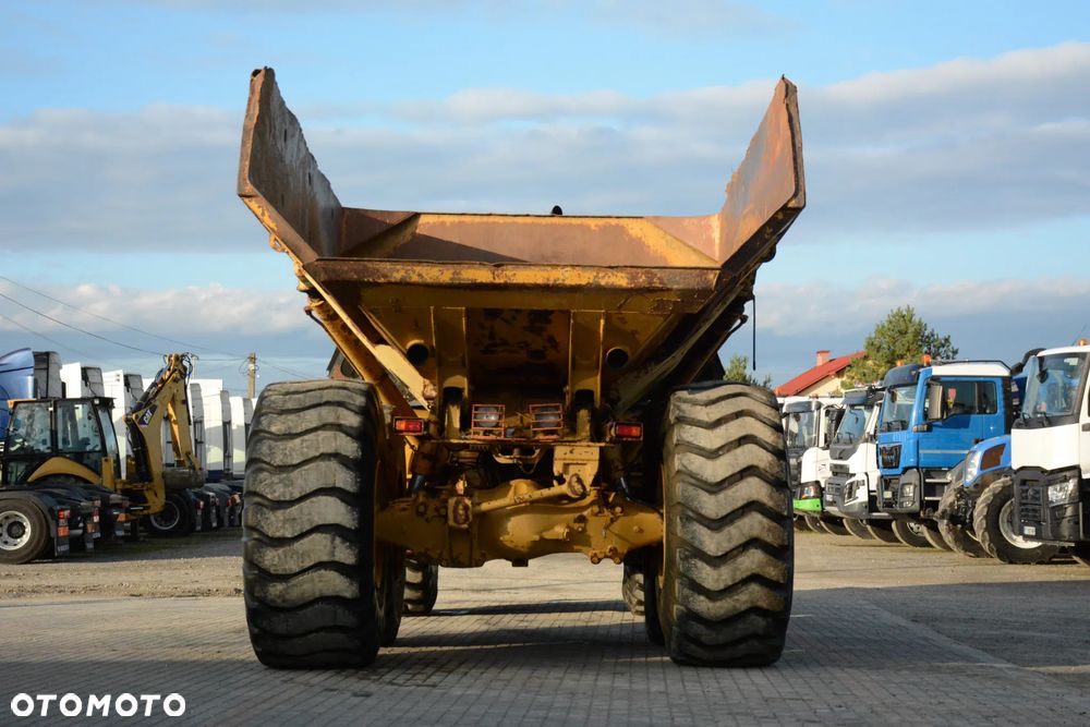 Caterpillar D400E / 1998r / 24190h / Opony 95% / Grzana paka - 9