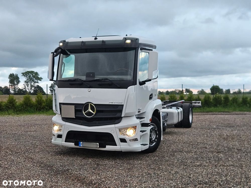 Mercedes-Benz Antos - 23