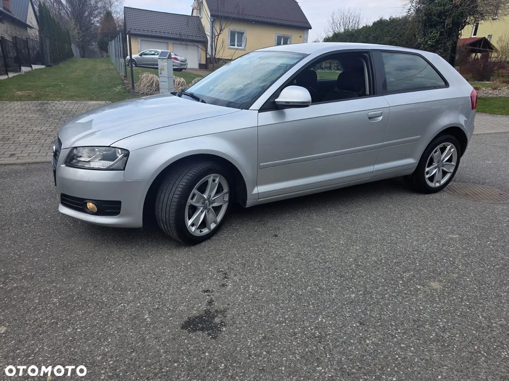 Audi A3 3-drzwiowe 1.6 Ambition - 36