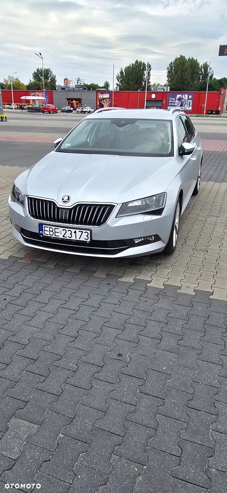 Skoda Superb 2.0 TDI 4x4 Style DSG - 2