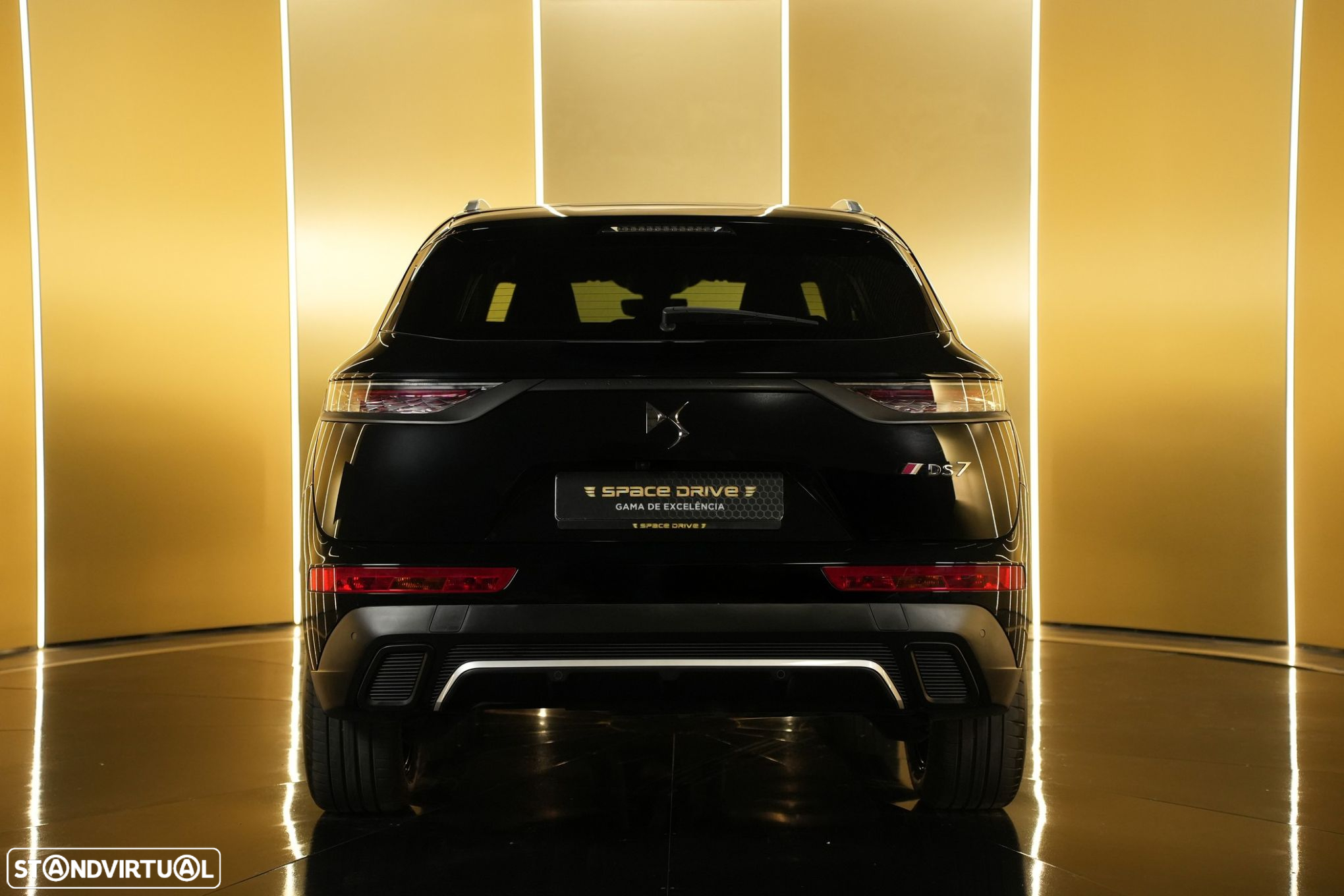 DS DS7 Crossback 1.5 BlueHDi Performance Line EAT8 - 15