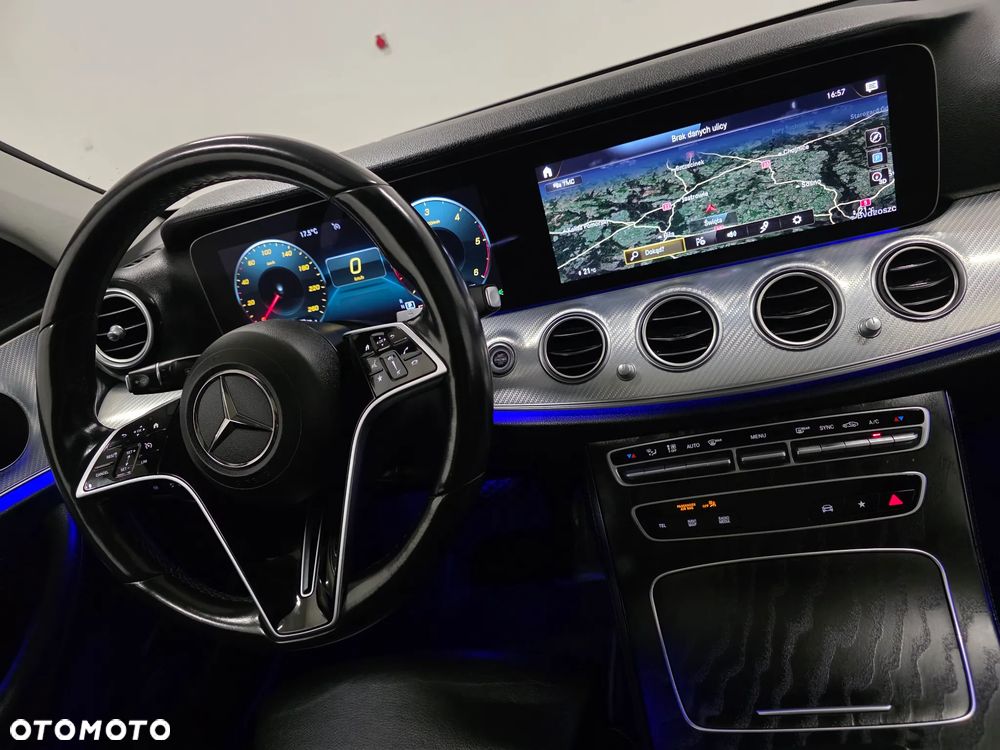 Mercedes-Benz Klasa E 220 d 9G-TRONIC AMG Line - 8