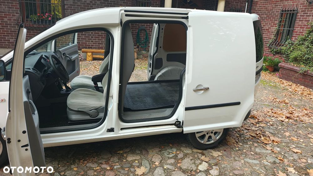Volkswagen Caddy - 17