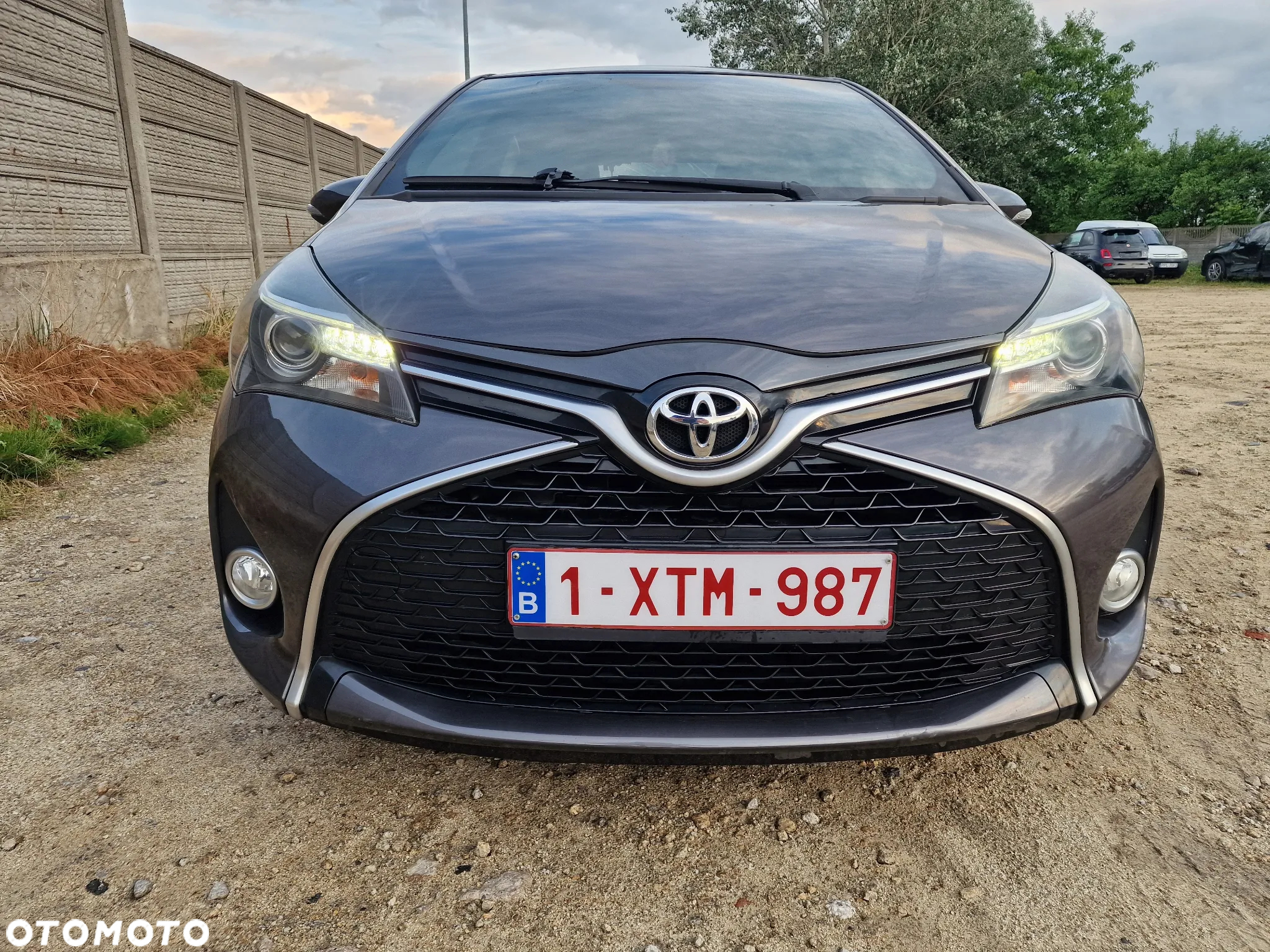 Toyota Yaris - 16