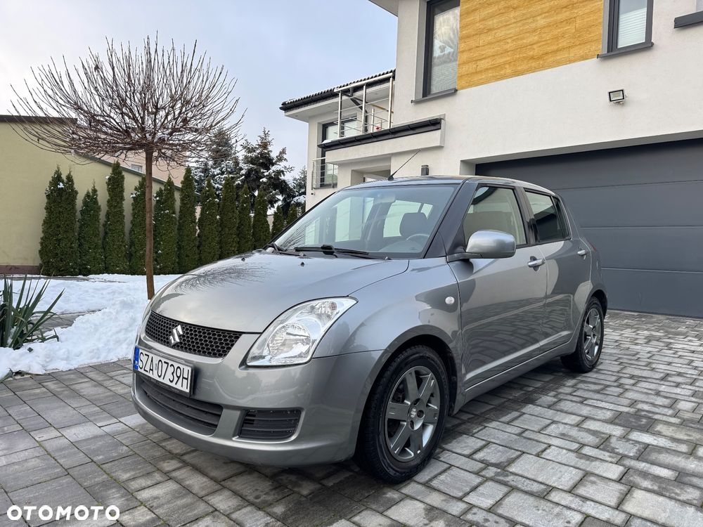 Suzuki Swift - 1