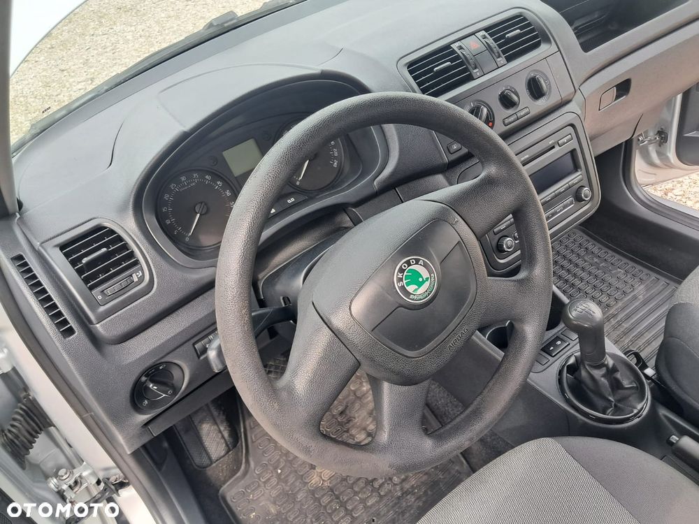Skoda Fabia - 8