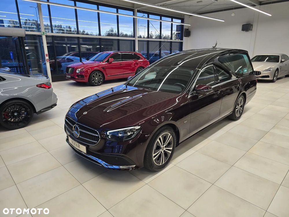 Mercedes-Benz Klasa E 200 9G-TRONIC - 1