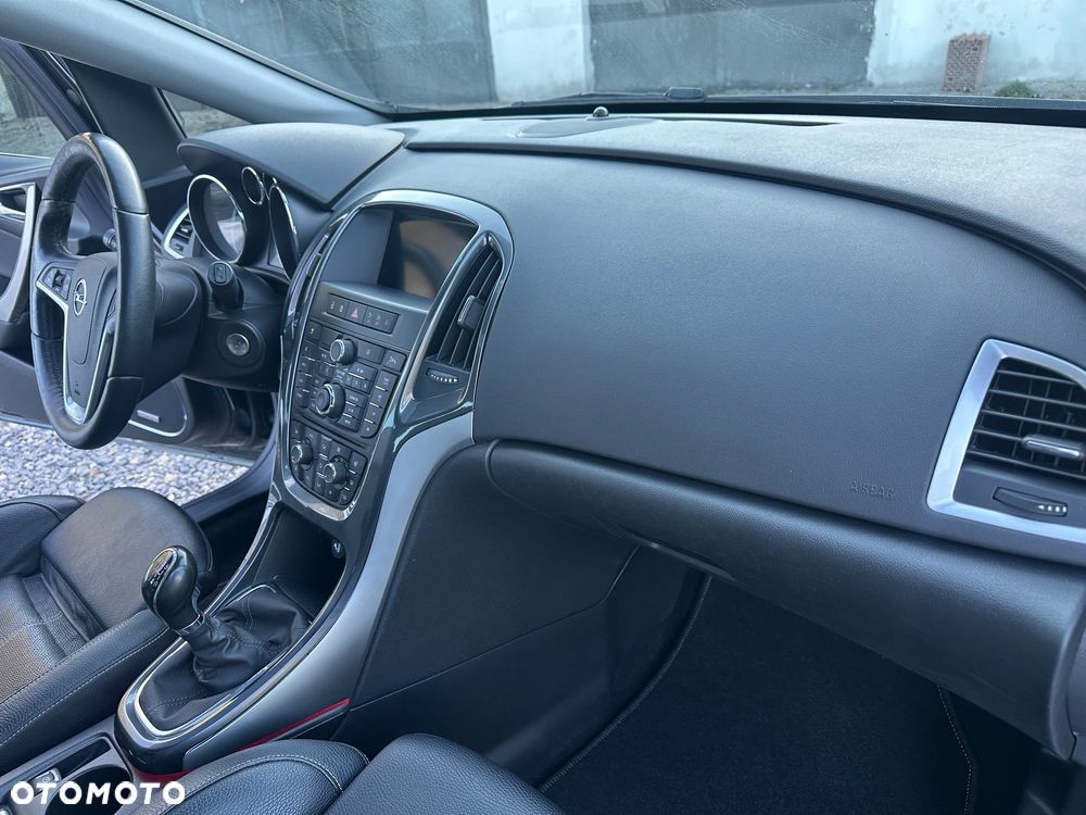 Opel Astra 1.4 Turbo Cosmo - 18
