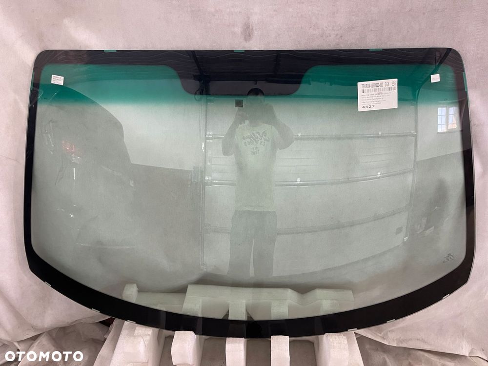 hyundai tiburon hatchback szyba przednia 2002-2009 - 1