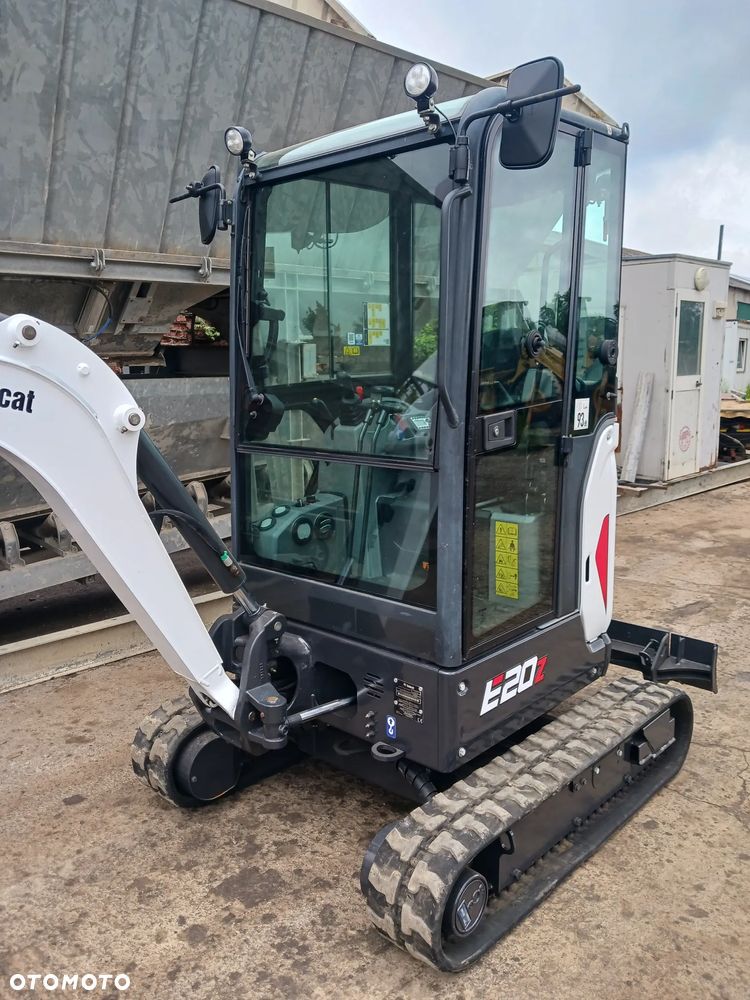 Bobcat E20Z - 12