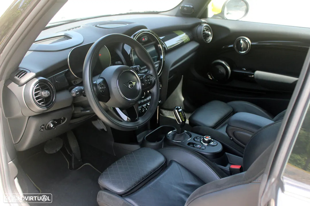 MINI 3 Portas Cooper SE Premium Extra Resolute Edition - 2