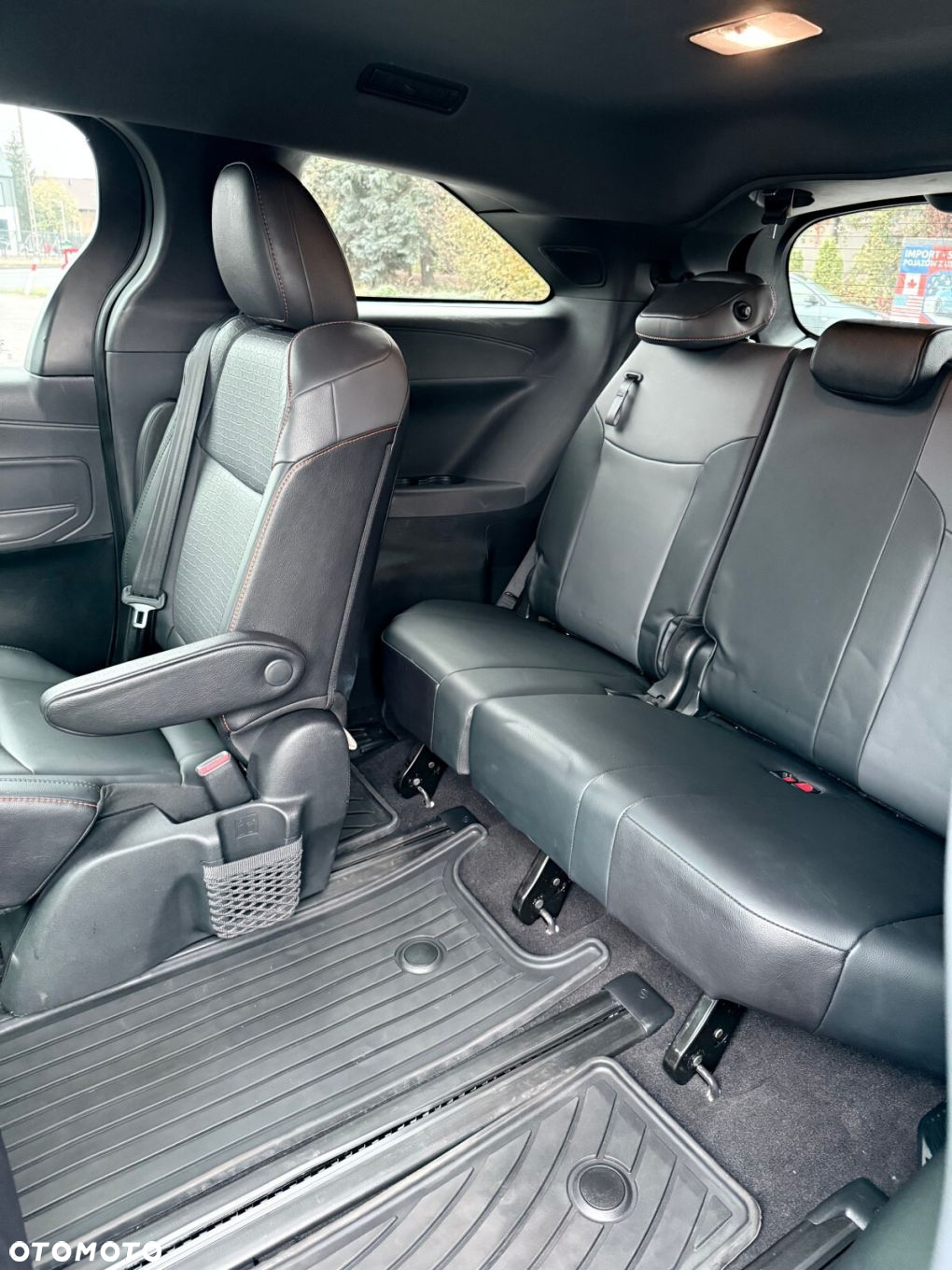 Toyota Sienna - 37