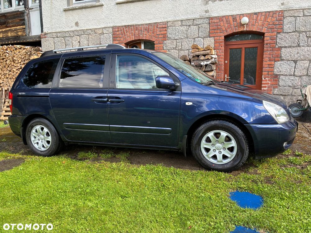 Kia Carnival 2.9 CRDi Tour - 4