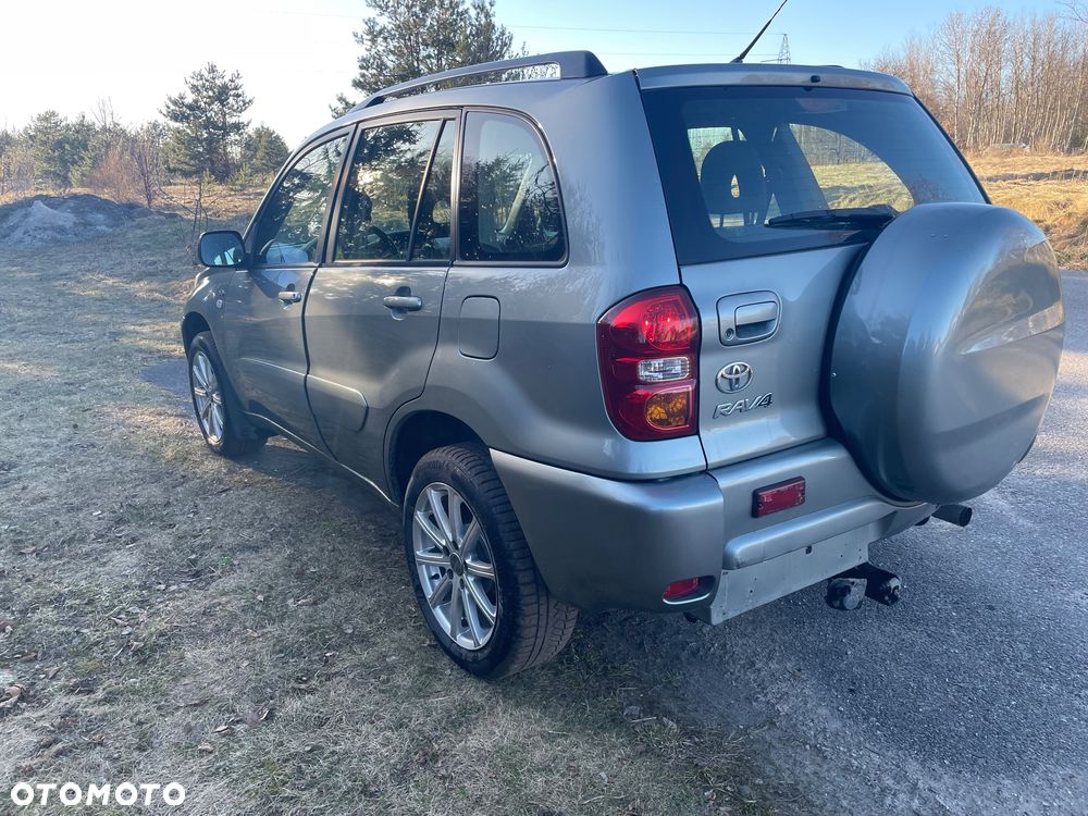 Toyota RAV4 2.0 D-4D Sol - 10