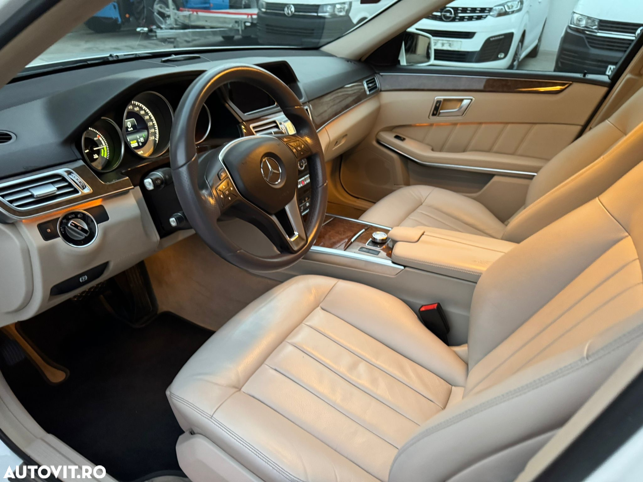 Mercedes-Benz E 300 BlueTEC HYBRID Aut. - 6