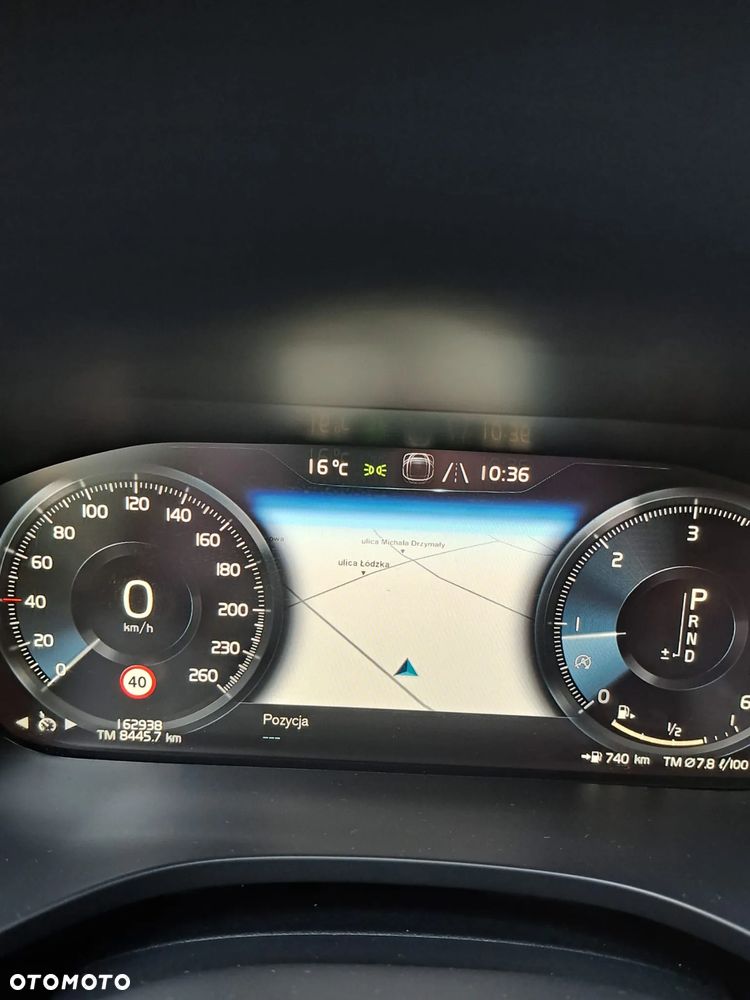 Volvo XC 60 D4 Momentum Pro - 12