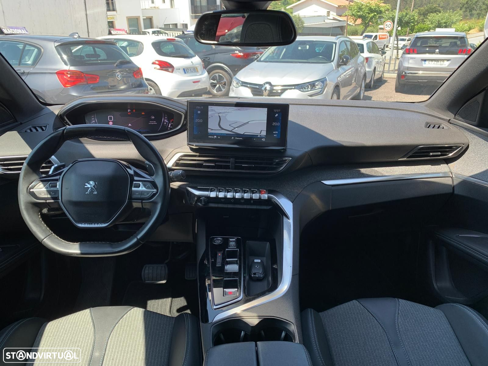 Peugeot 3008 1.5 BlueHDi Allure Pack EAT8 - 17