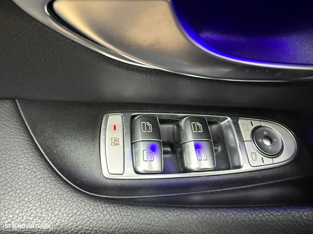 Mercedes-Benz E 300 de 9G-TRONIC AMG Line - 15