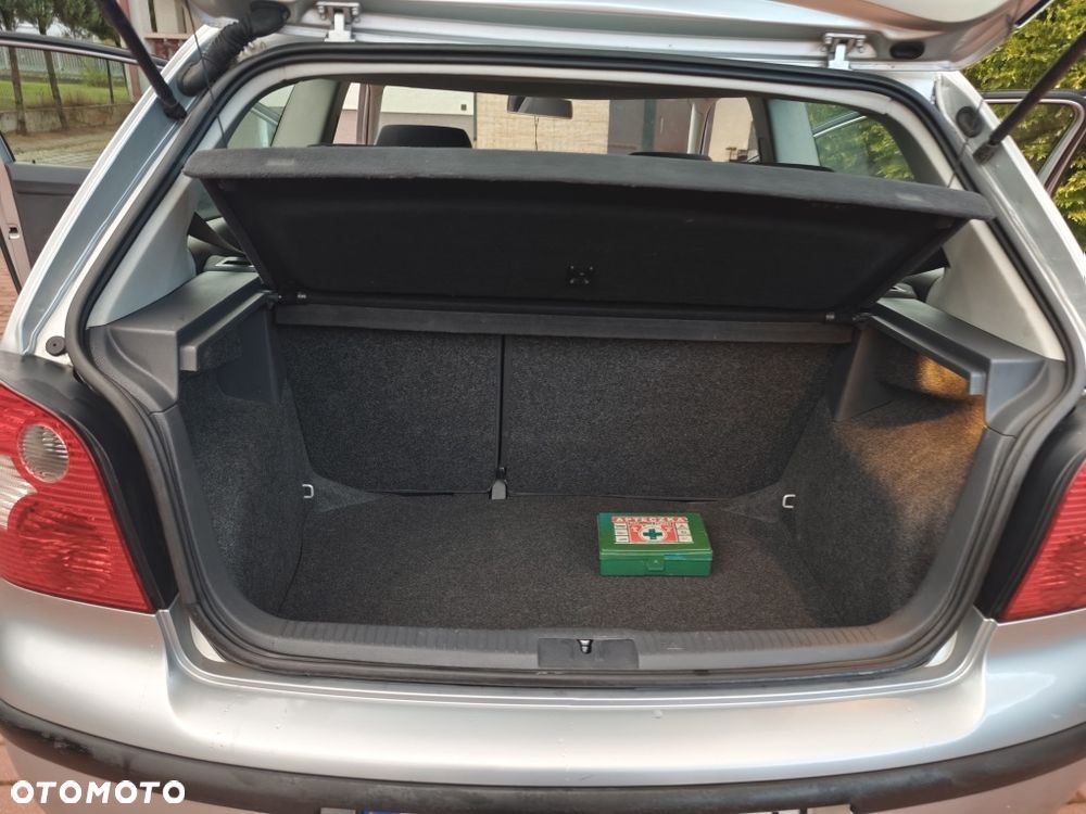 Volkswagen Polo - 4