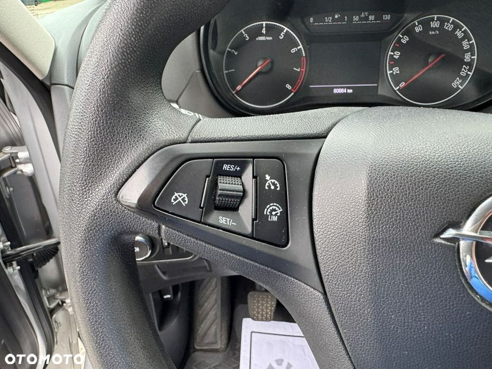 Opel Zafira - 9
