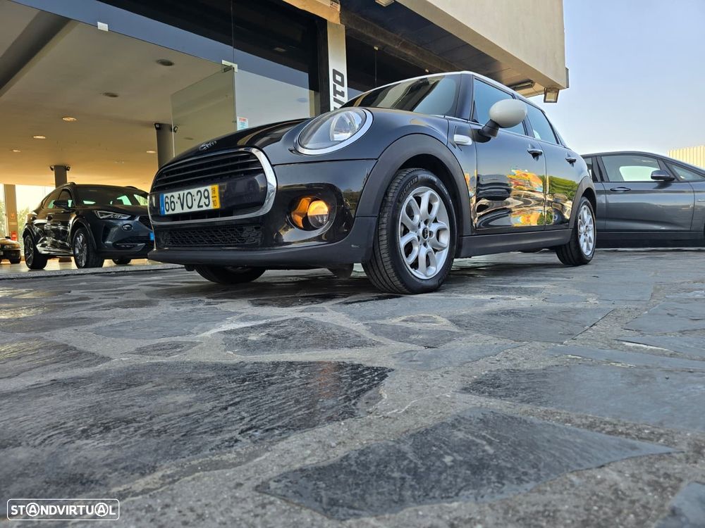 MINI 5 Portas Cooper D - 2