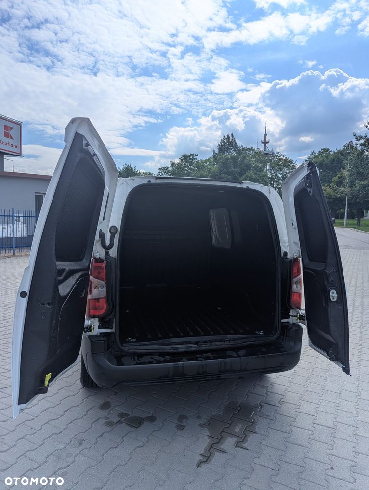 Toyota Proace City - 10