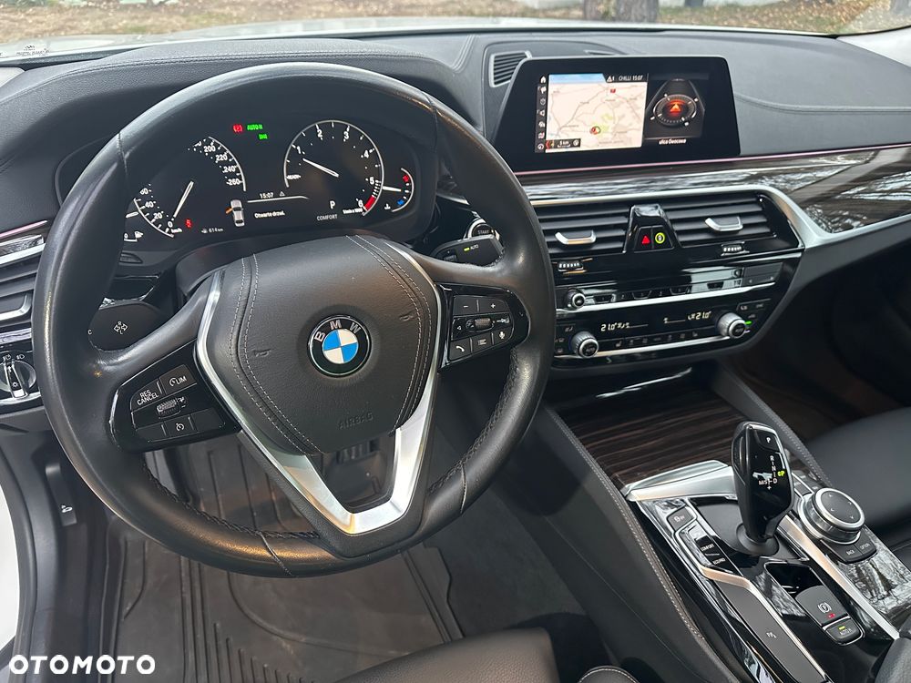 BMW Seria 5 520d xDrive Luxury Line - 21