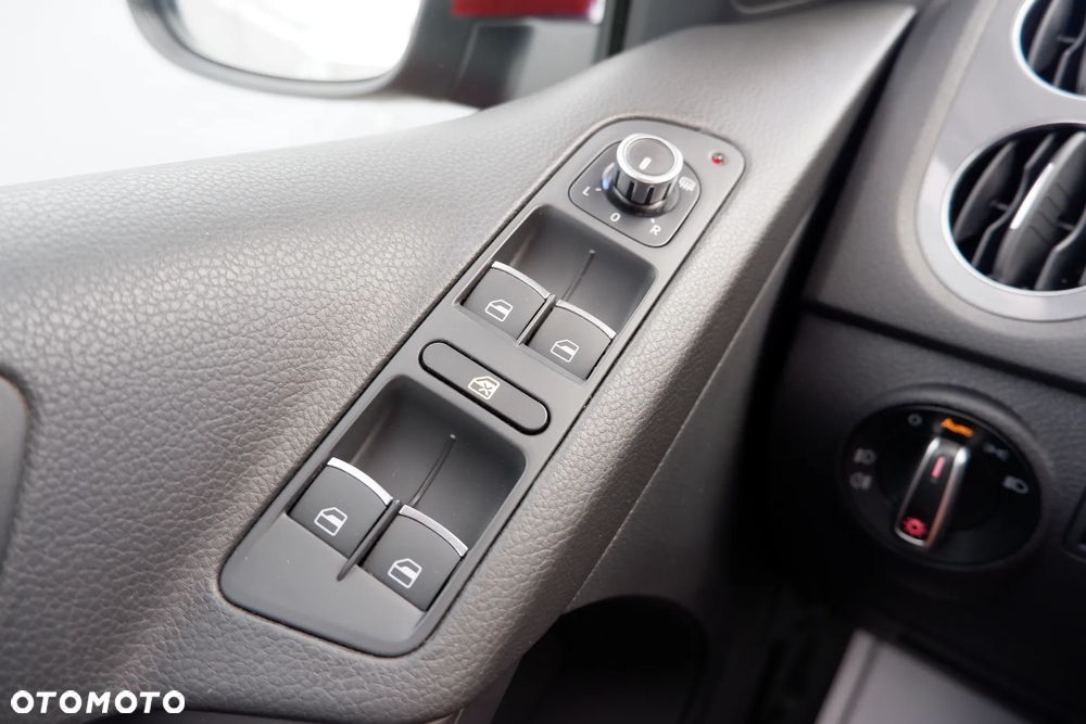 Volkswagen Tiguan - 14