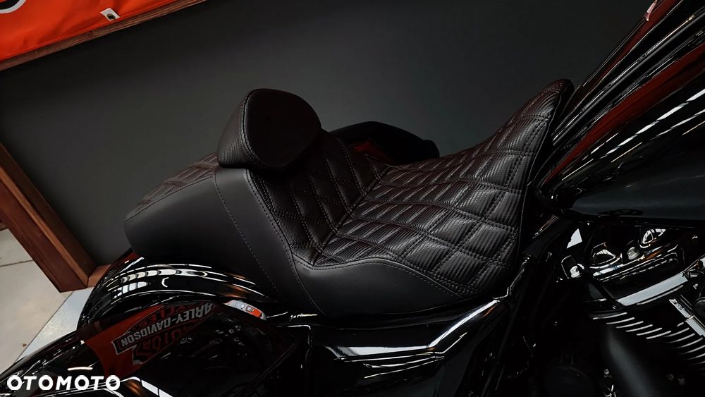 Harley-Davidson Touring Road King - 11
