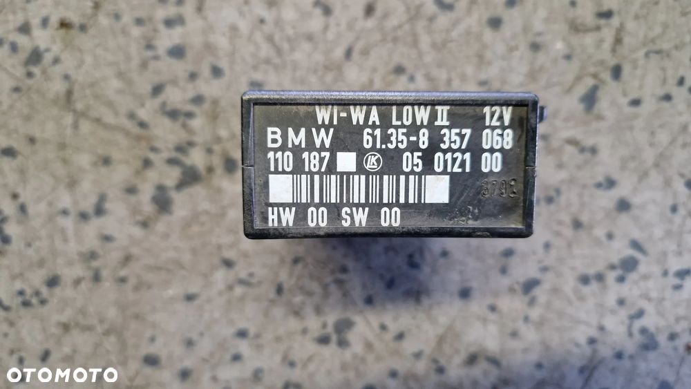BMW E36 MODUŁ STEROWNIK 8357068 - 2
