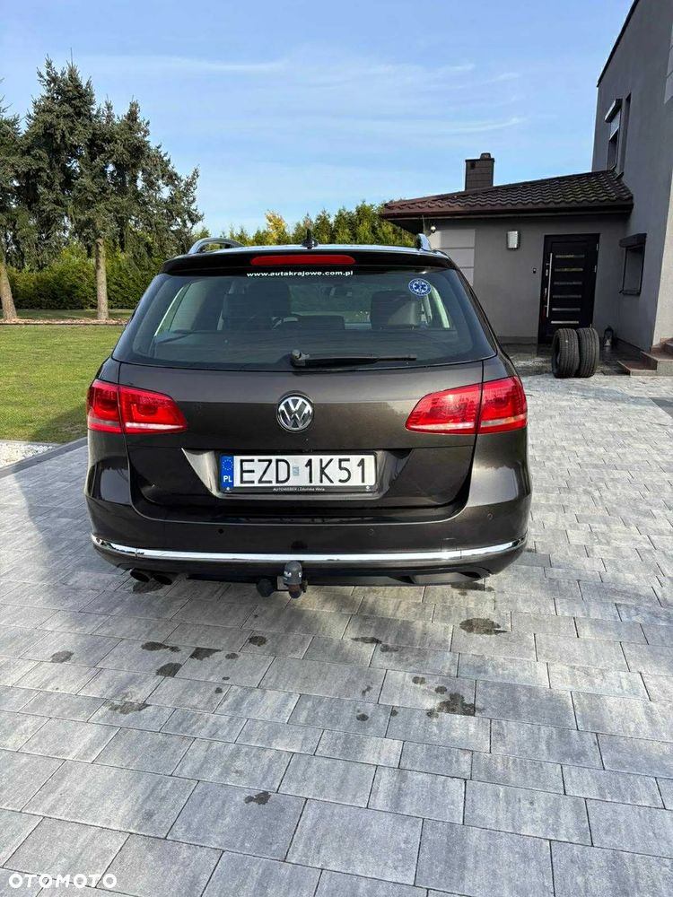 Volkswagen Passat 2.0 TDI Highline DSG - 8