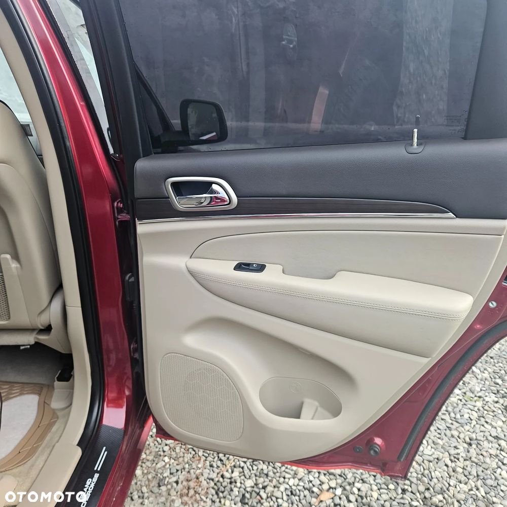 Jeep Grand Cherokee - 13