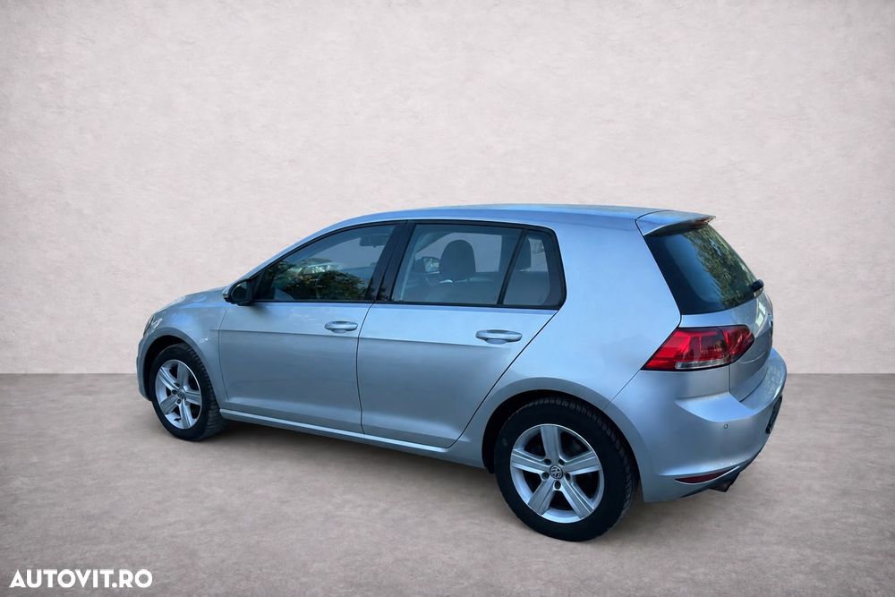 Volkswagen Golf - 4