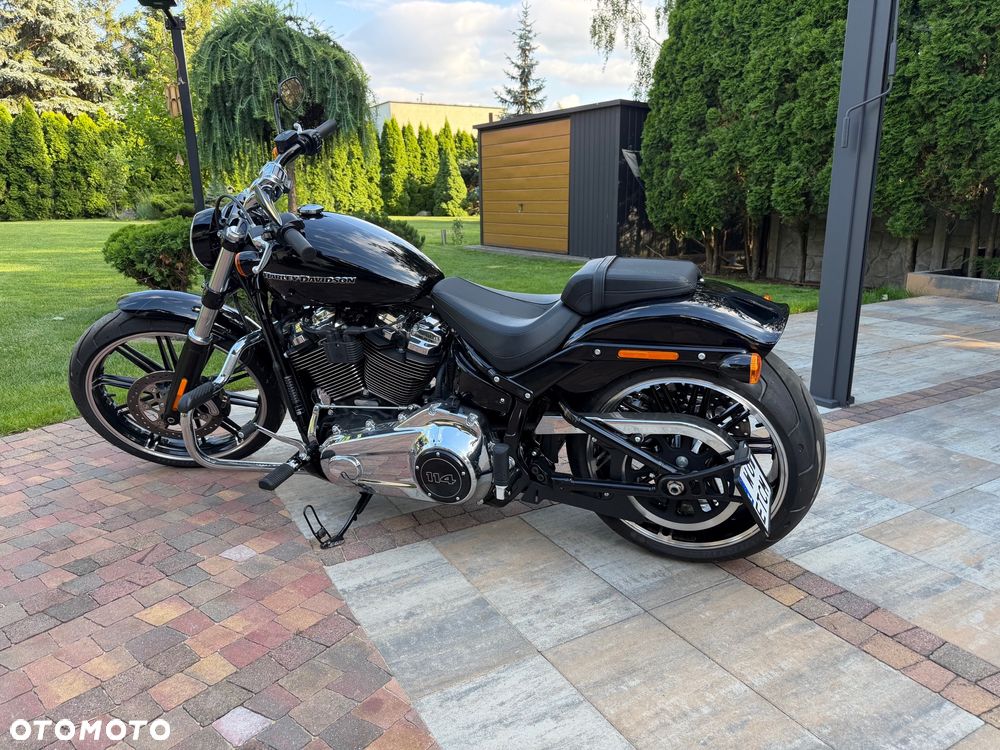 Harley-Davidson FXSB Breakout - 4