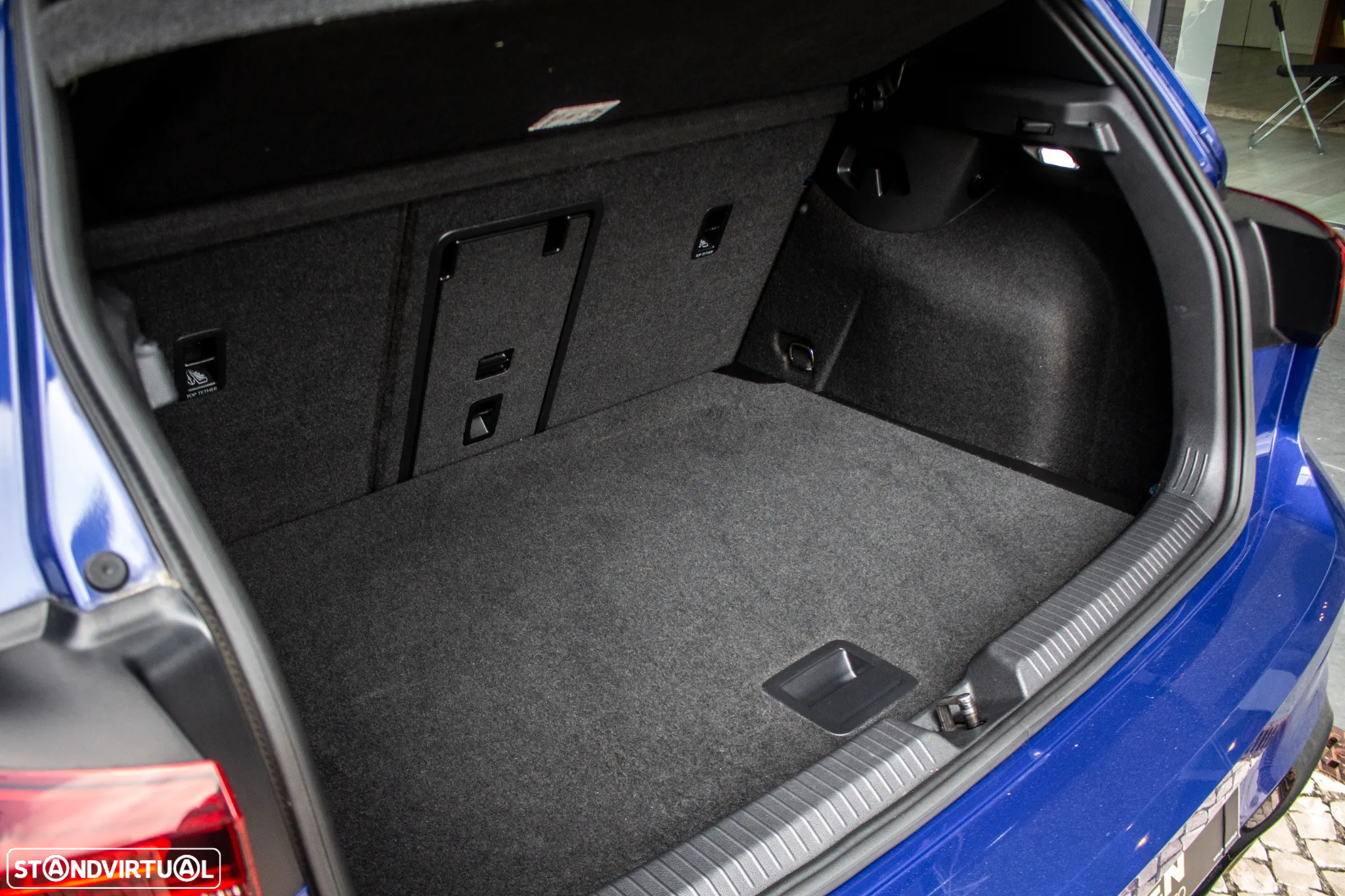 VW Golf 2.0 TSI R DSG - 33