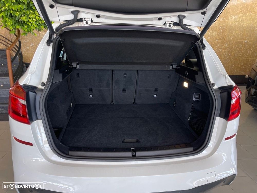 BMW 216 Active Tourer d Pack M - 12