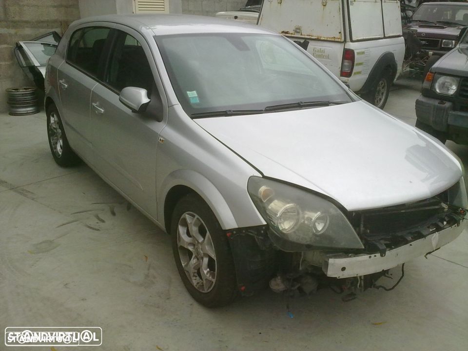 Traseira / Frente /Interior Opel Astra H 2006 - 1
