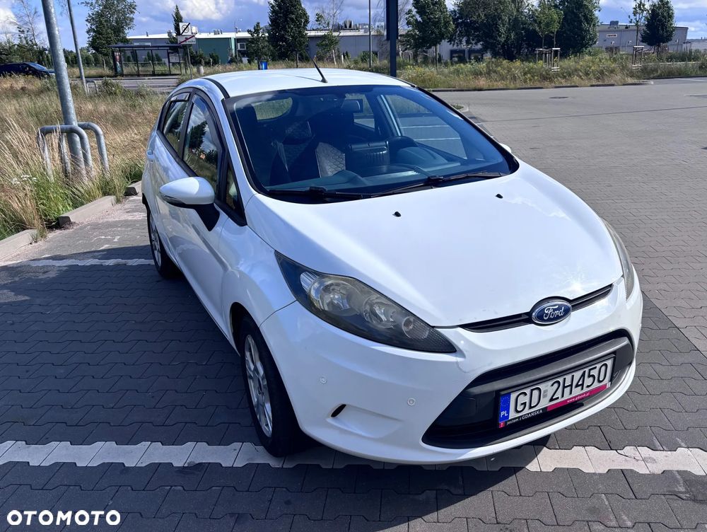 Ford Fiesta - 2