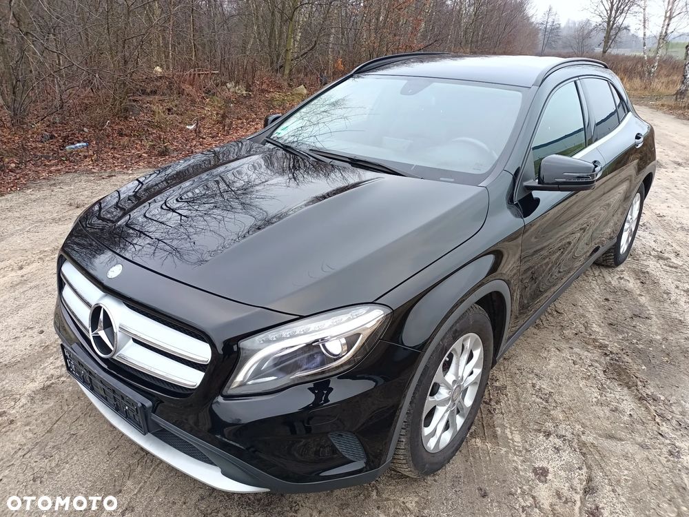 Mercedes-Benz GLA 180 (CDI) d 7G-DCT Urban - 3