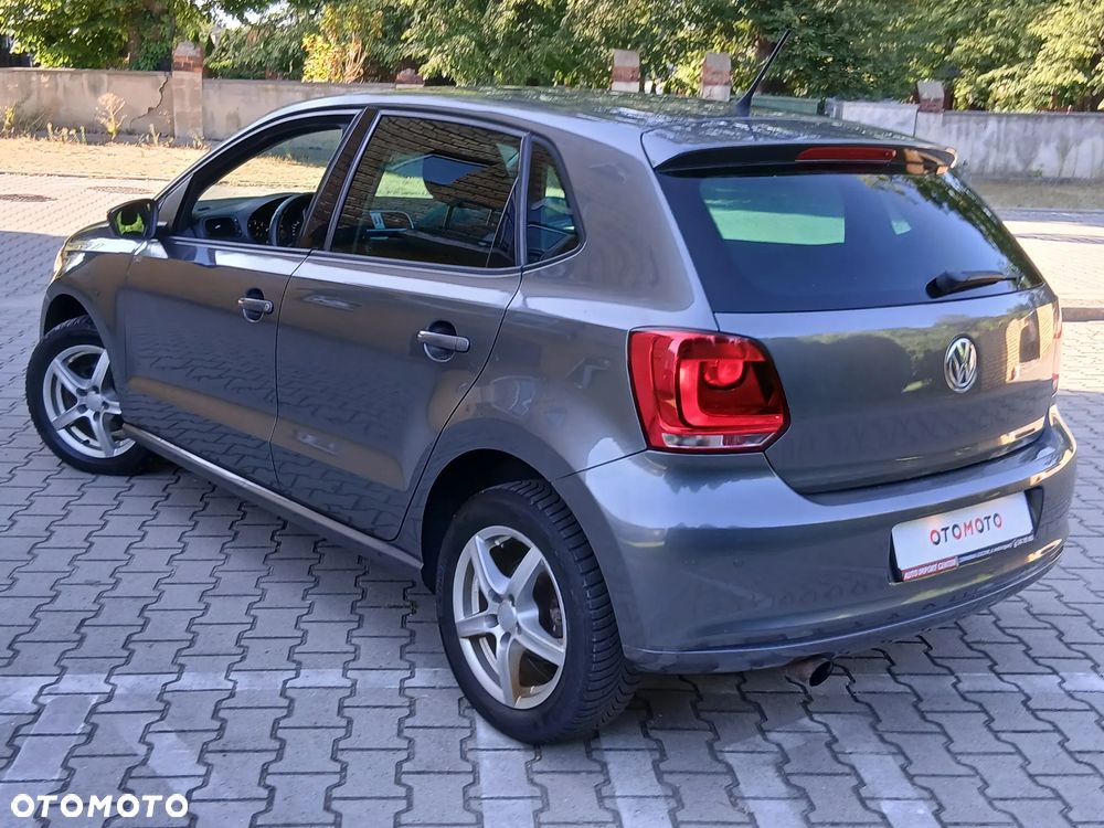 Volkswagen Polo 1.2 TSI MATCH - 22