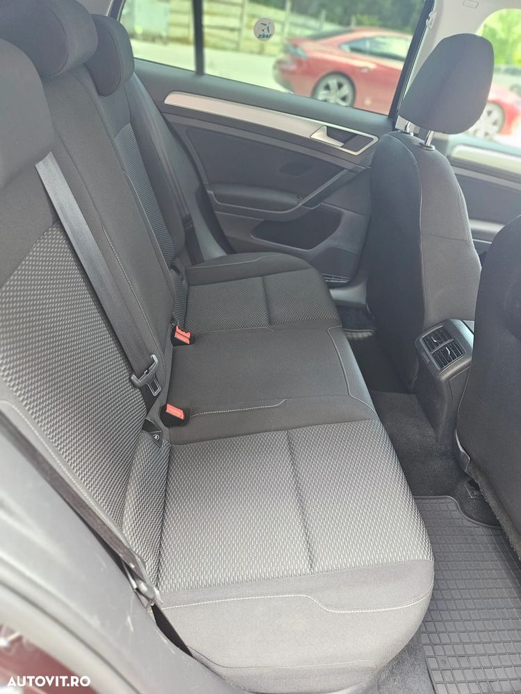 Volkswagen Golf 1.0 TSI Comfortline - 12