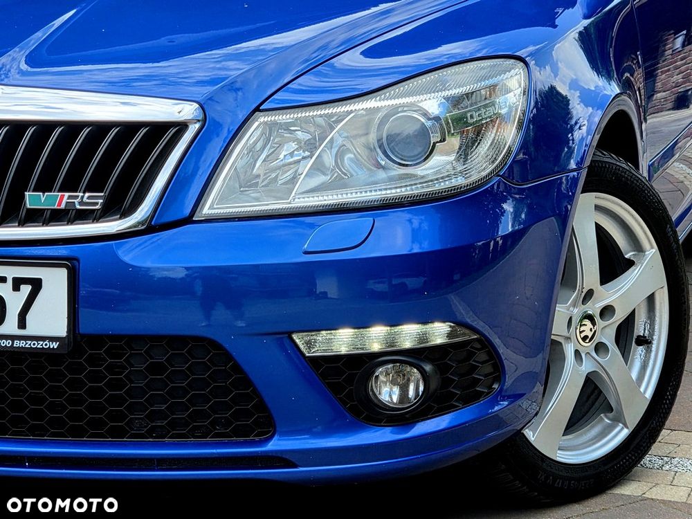 Skoda Octavia 2.0 TDI CR DPF RS - 4