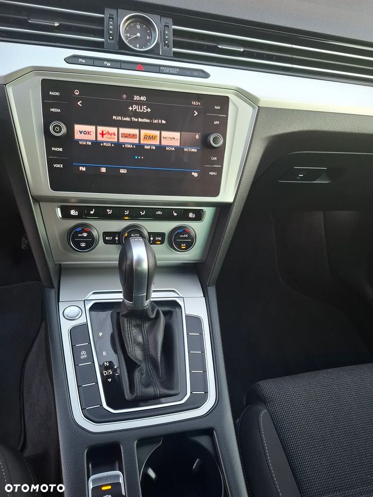 Volkswagen Passat 1.5 TSI OPF DSG Comfortline - 10