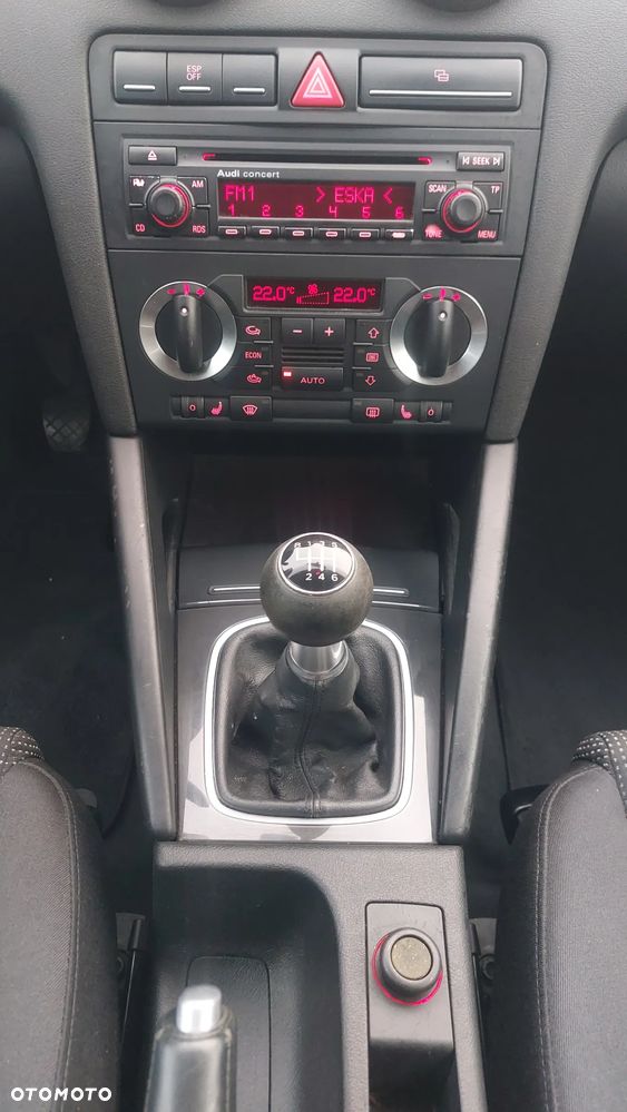 Audi A3 ver-1-6-fsi-attraction - 35