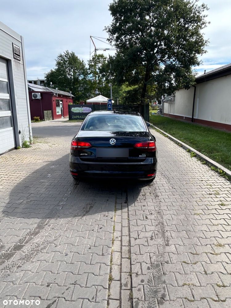 Volkswagen Jetta 2.0 TDI DPF BMT Trendline - 9