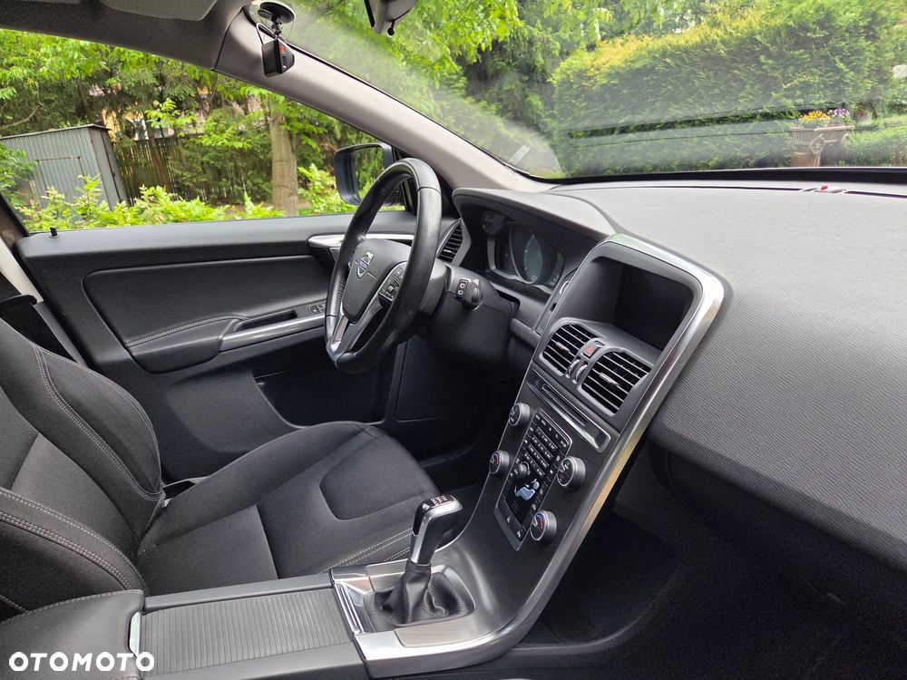 Volvo XC 60 D4 Drive-E Kinetic - 24