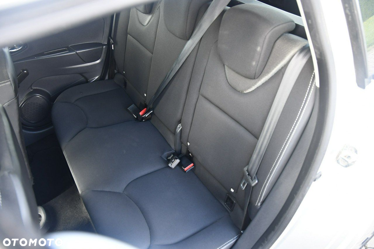Renault Clio - 17