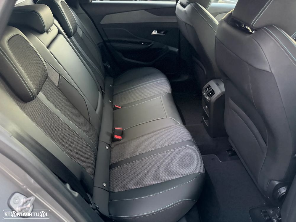 Peugeot 308 SW 1.2 PureTech Allure Pack - 11