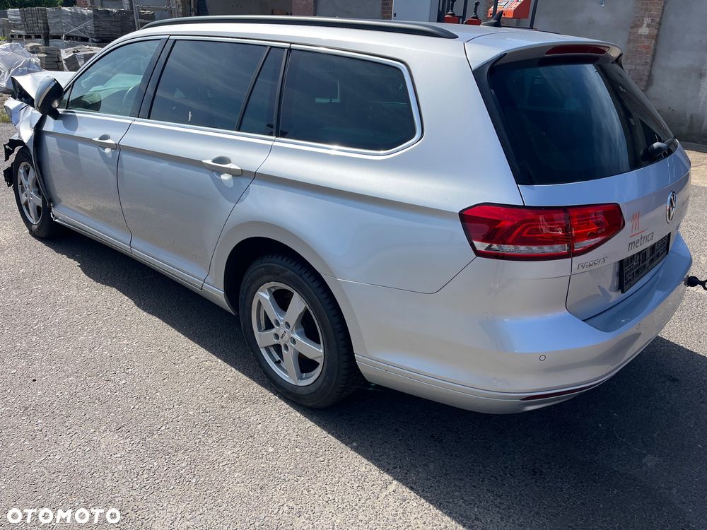 Volkswagen Passat 2.0 TDI BMT Comfortline - 3