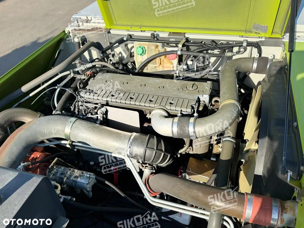 Claas Tucano 340 - 3